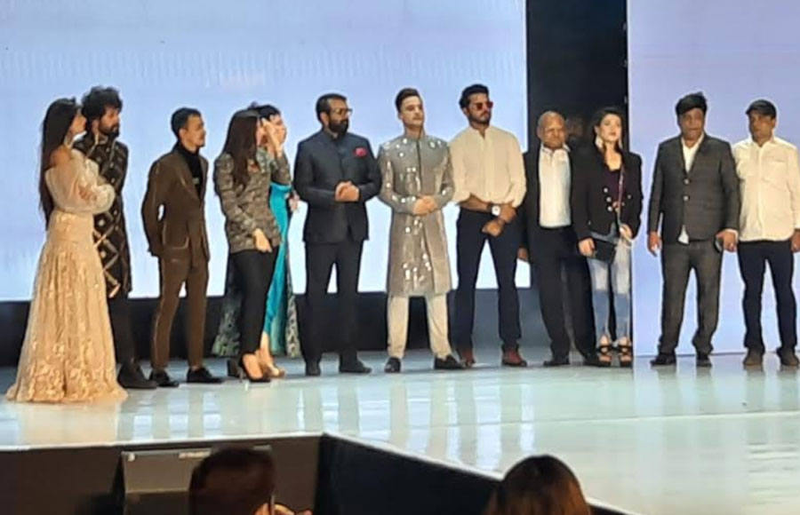 Karisma Kapoor, Shamita Shetty, Asim Riaz and others felicitates winners with ACE Business Awards 2020