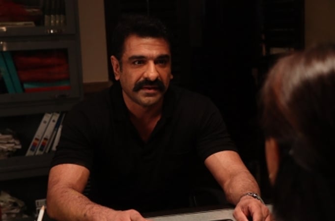 Eijaz Khan