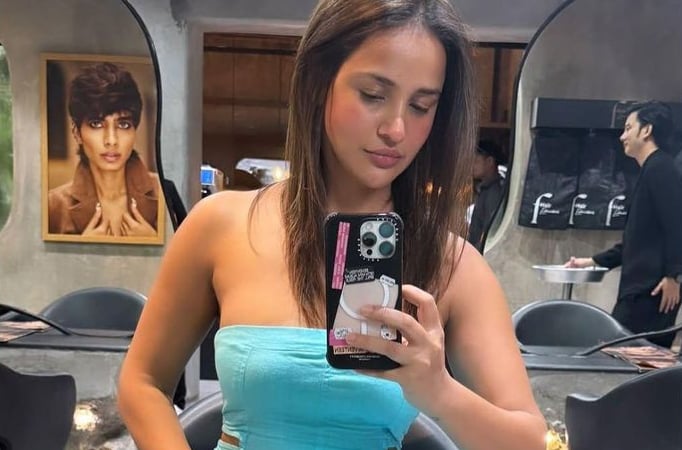 Aisha Sharma Aisha Sharma