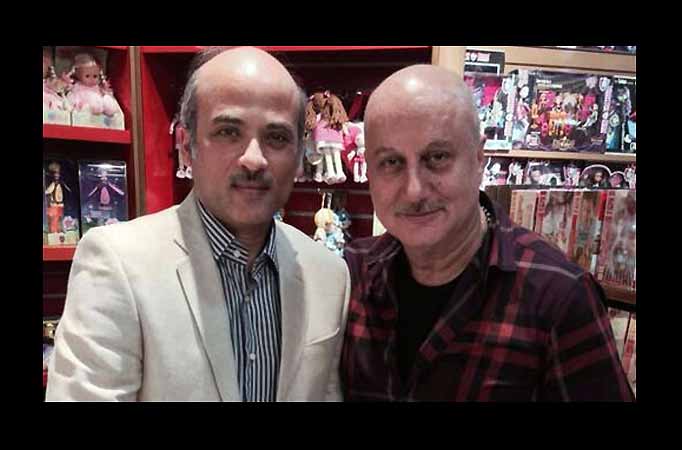 Sooraj Barjatya and Anupam Kher