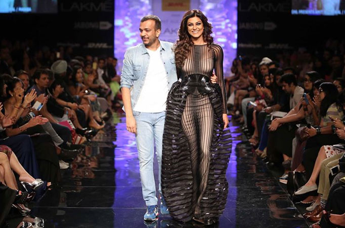 Sushmita Sen with Amit Aggarwal at LFW