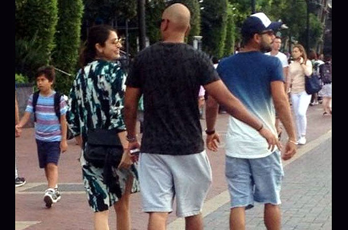 Love in Sydney: Anushka-Virat spend romantic moments