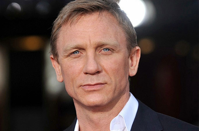 Daniel Craig