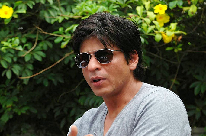 SRK touches 13 million followers on Twitter