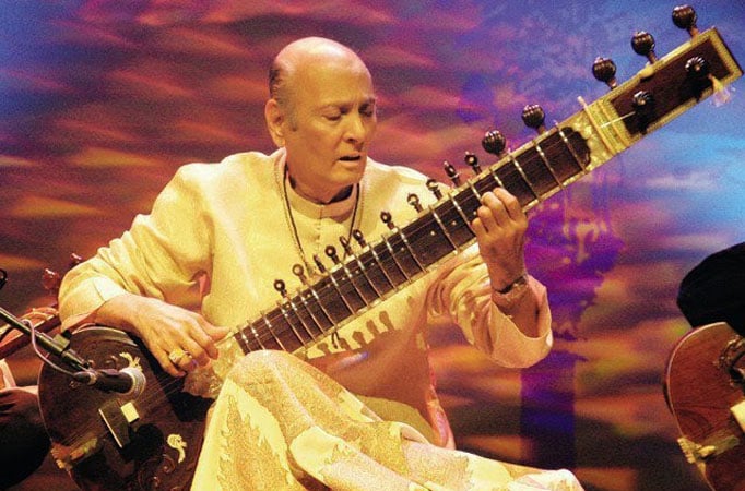  Ustad Raees Khan