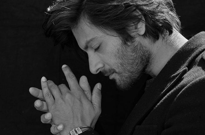 Ali Fazal denies going to Oscars 2018