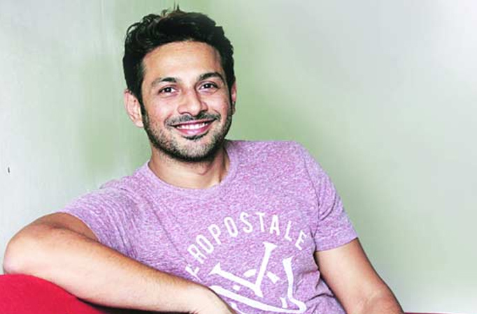 Bollywood writer-editor Apurva Asrani suffers from Bell's Palsy