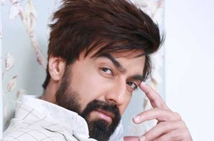  Ashish Chowdhry 