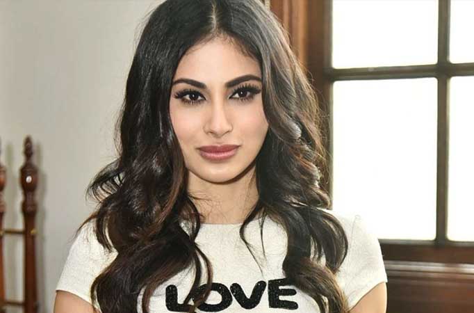 Mouni Roy  