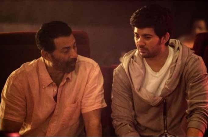 Sunny Deol and Karan Deol to promote Pal Pal Dil Ke Paas on Dance India Dance 