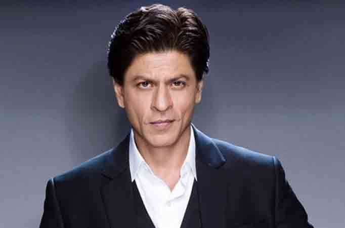 Shah Rukh Khan’s hairdo grabs eyeballs!