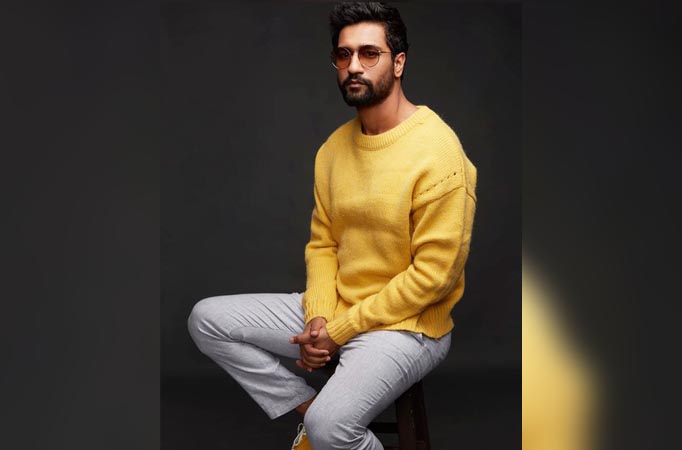 Vicky Kaushal visits the Golden Temple before shooting for THIS film 