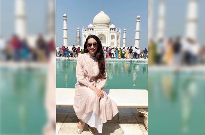 Karisma Kapoor visits Taj Mahal!