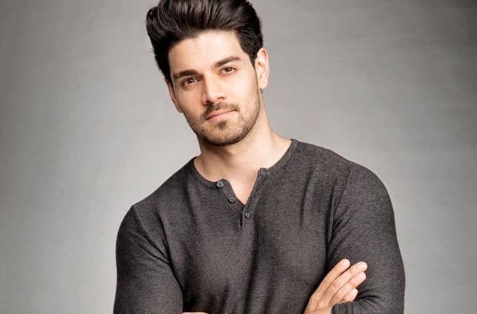 Sooraj Pancholi says 'apna time aayega'