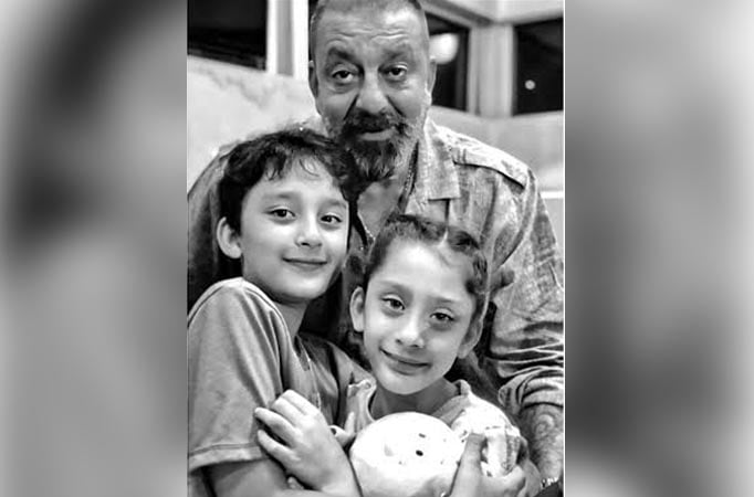 Sanjay Dutt shares wishes his children a happy birthday, shares an adorable picture!