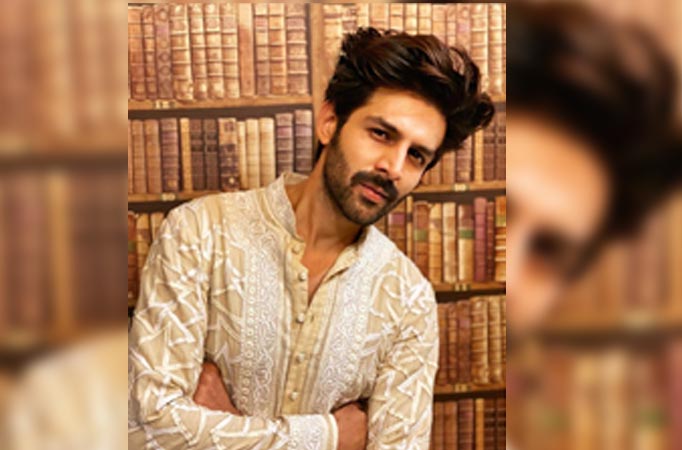 Kartik Aaryan celebrates Bhai Dooj with his sister; check the adorable photos 