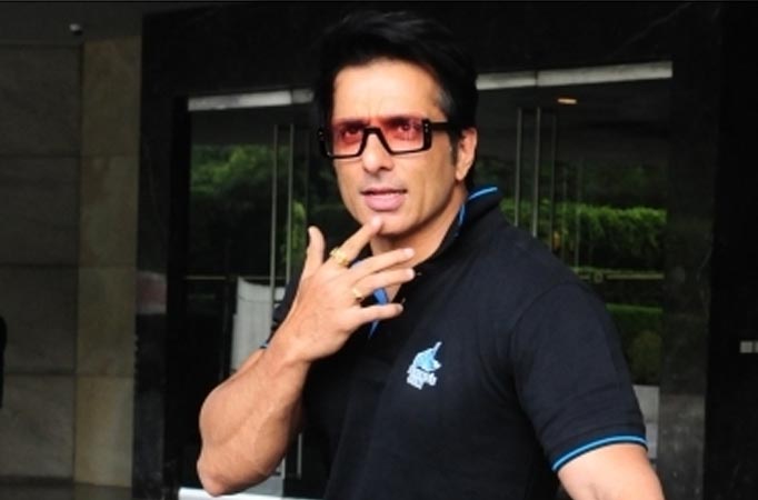 Sonu Sood lends support to Indian Badminton team