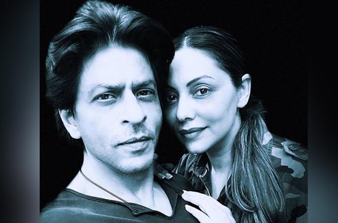 Shah Rukh Khan's sweet gesture towards wife Gauri Khan wins everyone's hearts 