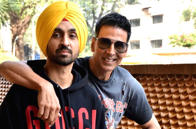 Akshay, Diljit undergo labour pain test to promote 'Good Newwz'