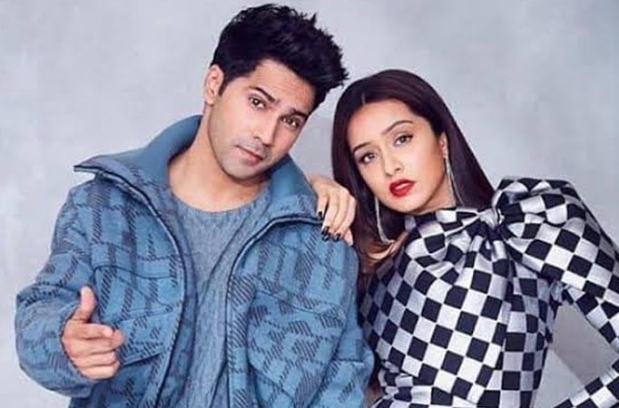 Varun Dhawan proposes to Shraddha Kapoor on the set of Dance Plus 5 