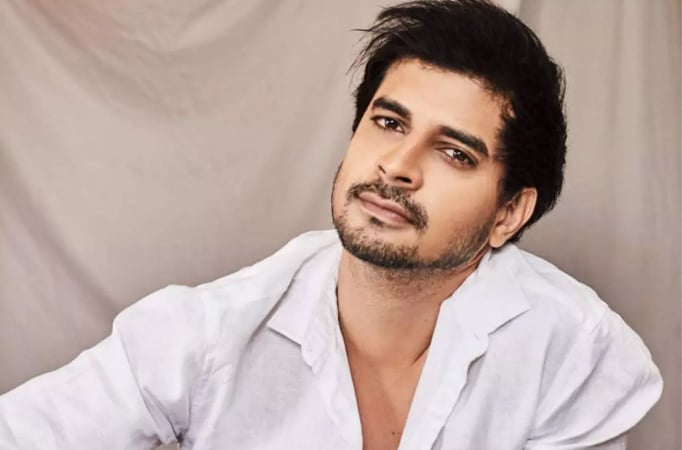 Tahir Raj Bhasin launches chat show on social media titled 'Talking Craft'