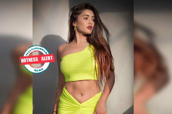  Garima Chaurasia raised temperature with her hotness 