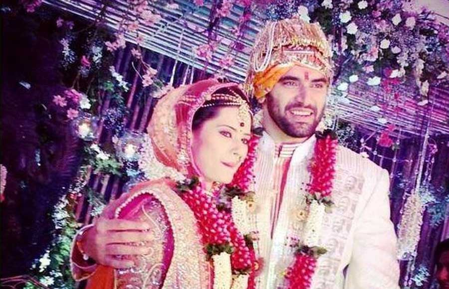 Just married: Kratika and Nikitin