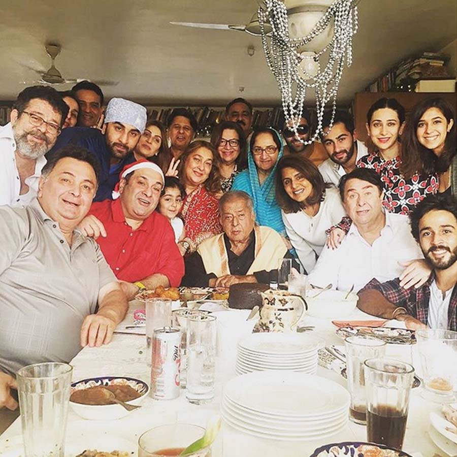 Kapoor Khandaan!