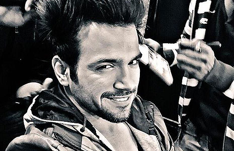 Are you a Rithvik Dhanjani fan? Take a quiz on him...