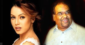 Mahima Chaudhary with Satish Kaushik