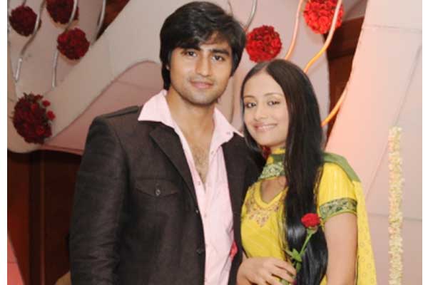 Harshad Chopda and Anupriya Kapoor