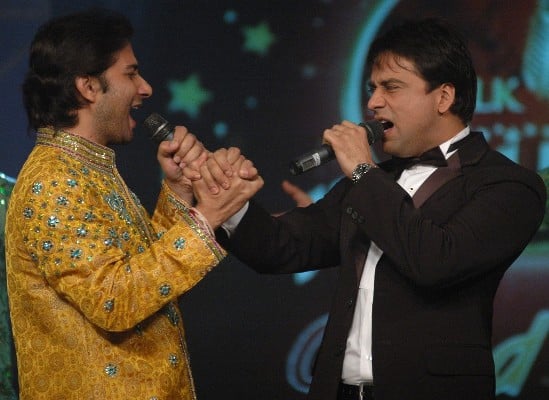  Varun Badola and Sachin Tyagi 