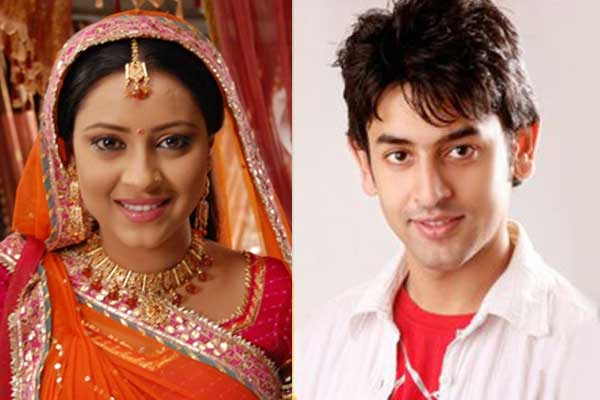 Pratyusha Banerjee and Shashank Vyas