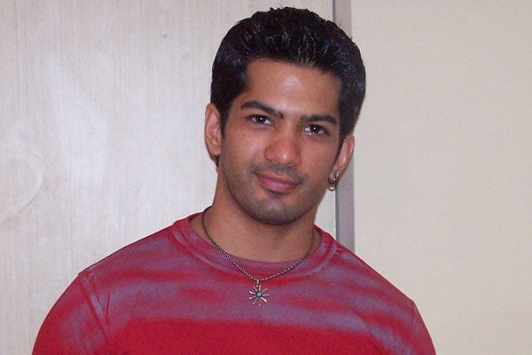  Amit Tandon