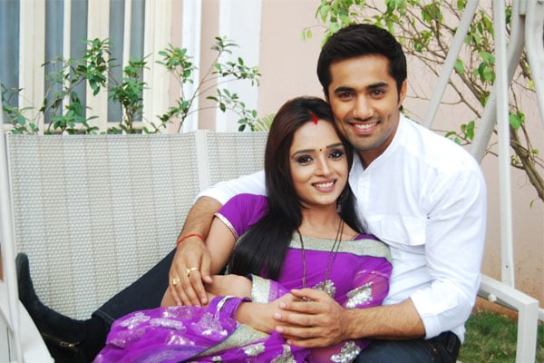 Vishal Karwal and Parul Chauhan