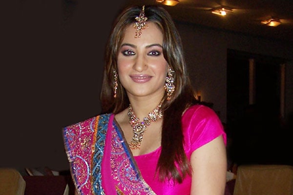 Rakshanda Khan