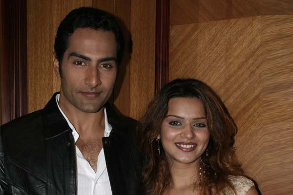   Sudhanshu Pandey,Aashka Goradia