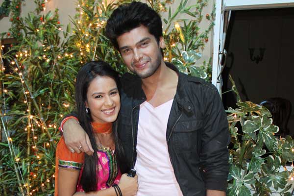 Kushal Tandon (Virat) and Niaa Sharma (Maanvi)