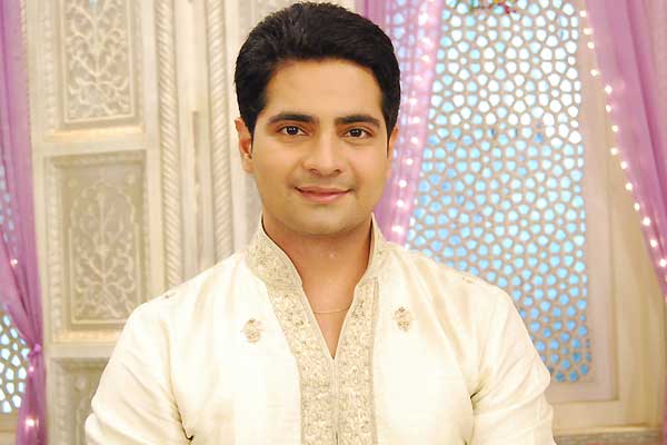 Karan Mehra (Naitik)