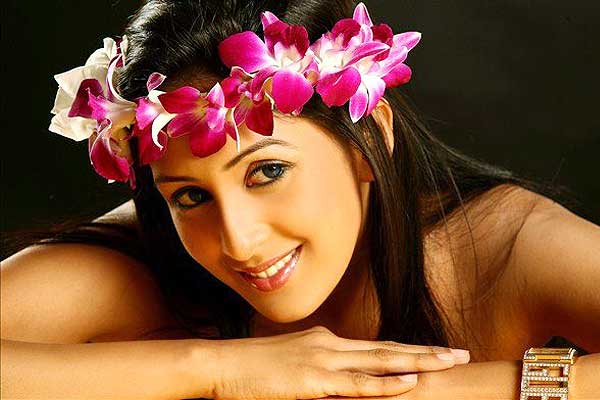 Chahat Khanna (Ayesha)