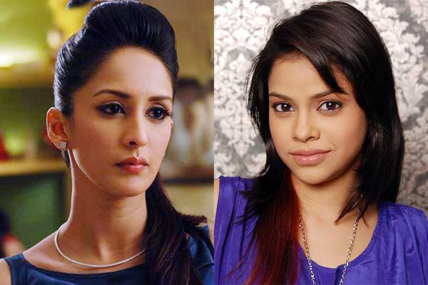 Chahat Khanna (Ayesha) and Sumona Chakravarti (Natasha)