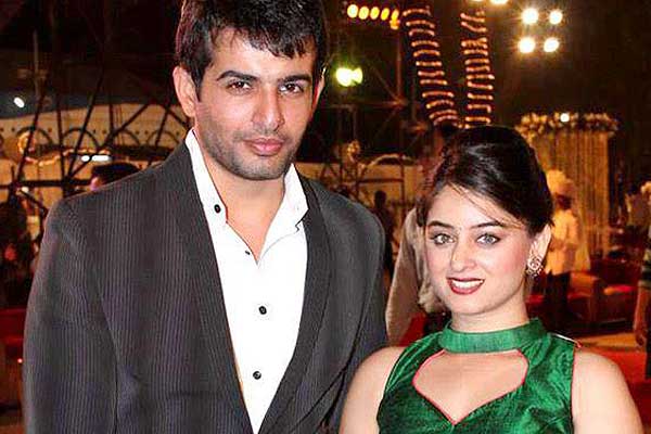 Jay Bhanushali and Mahhi Vij