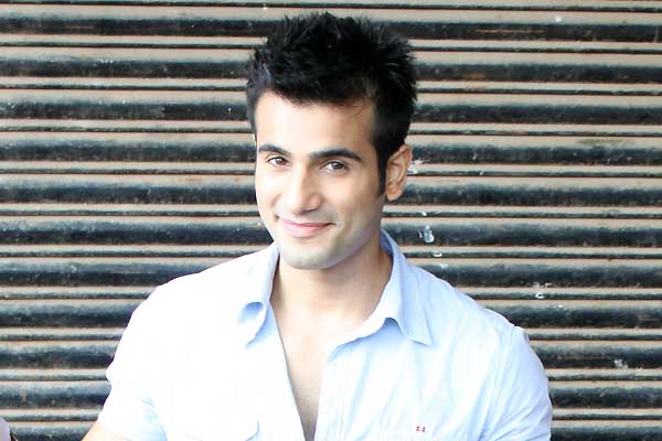 Karan Tacker