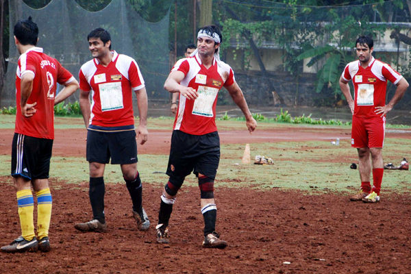 Manav Gohil, Karan Wahi and Vivian Dsena