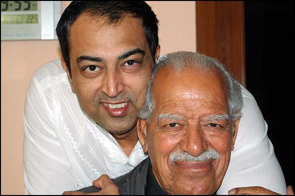 Vindu with his father Dara Singh