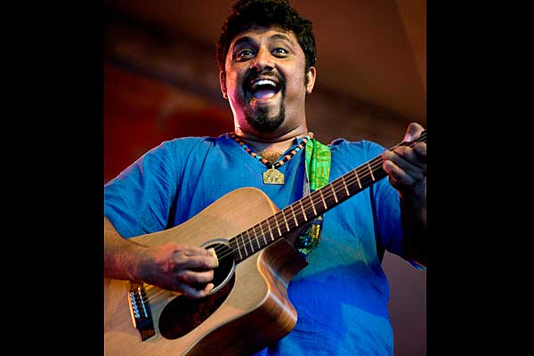 Raghu Dixit 