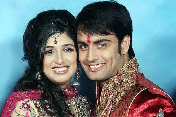 Vahbbiz Dorabjee and Vivian Dsena