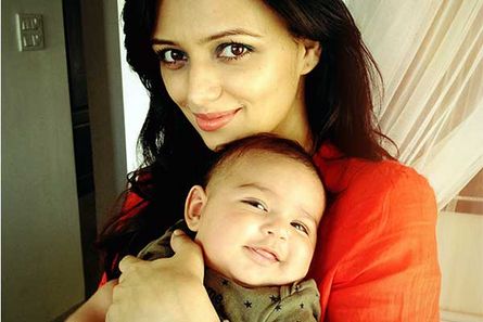 Roshni Chopra with her son Jaivir Kumar