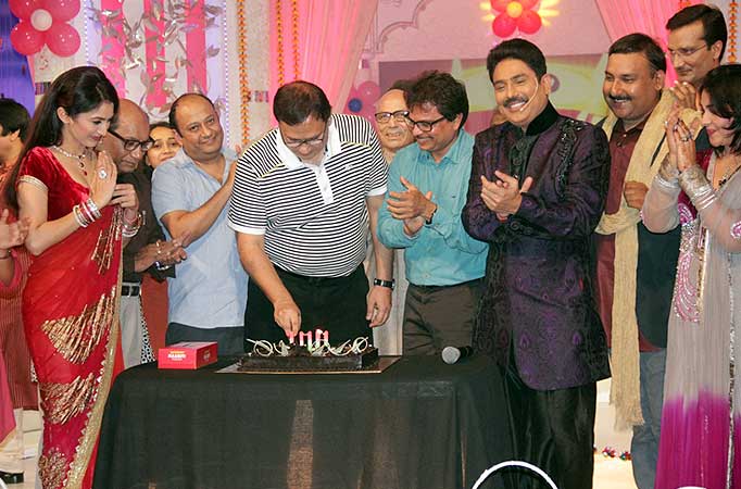 Waah Waah Kya Baat Hai celebrates completion of 100 episodes 