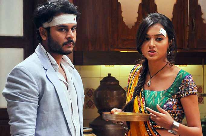 Jay Soni and Tejaswi Welingkar